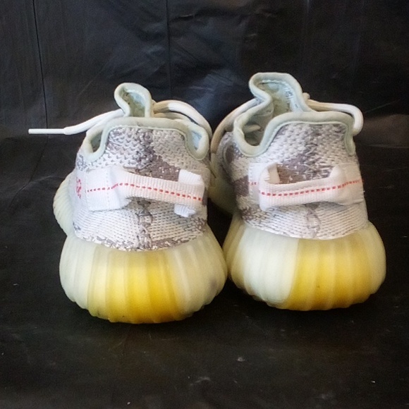 Yeezy Boost 350 V2 - White and Gray Great Condition But Insoles Replaced - Picture 3 of 8
